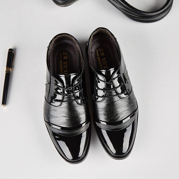 

2018 new men's shoes selling high-quality shoes leather formal dance mens tip head bright leather mesh business, Black