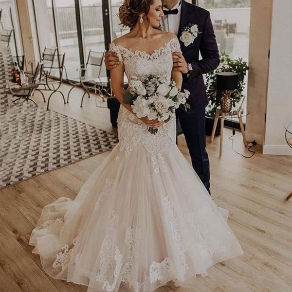 

off shoulder mermaid wedding dresses 2019 lace appliques lace up back plus size bridal gowns bride dress vestido de noiva, White