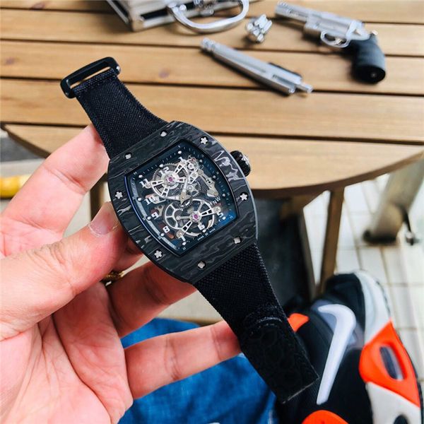 

супер 119 rm17-02 montre de luxe механическое движение вино бочка watchcase резиновый ремешок дизайнер часов водонепроницаемый 50м, Slivery;brown