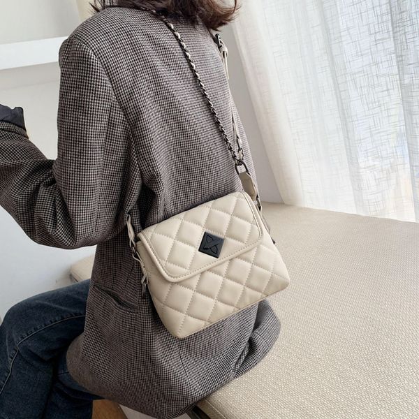

2020 new korean fashion winter western-style texture diamond check bag women's chain shoulder messenger small square bag