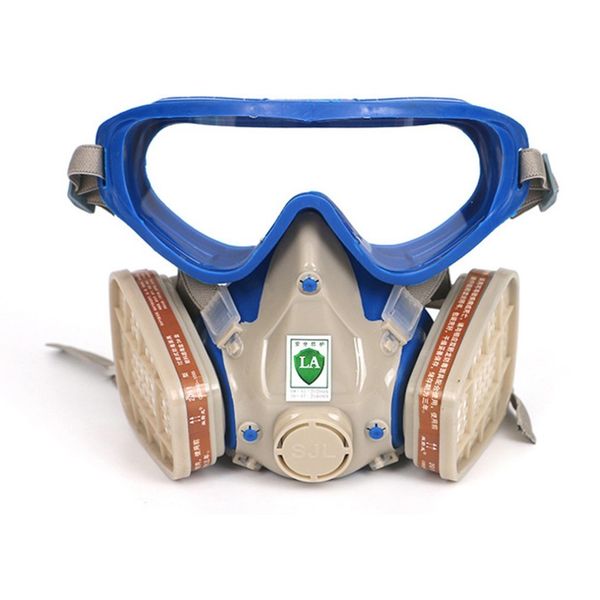 

gas mask two valves for easy breathing easily adjustable strap filtering small dusts mists metallic fumes 1 set