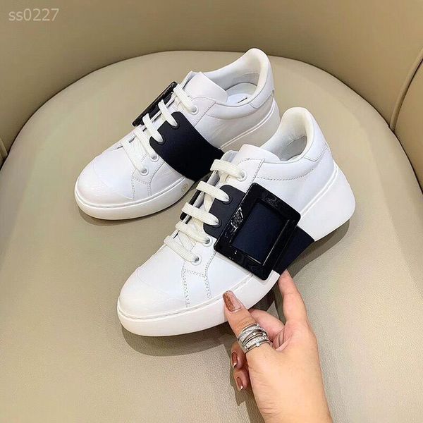 

2019 new spring and autumn winter square buckle white shoes women leather thick-soled sneakers wild leisure factory direct sales, Black