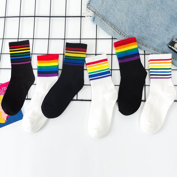 

autumn and winter cotton socks female leisure comfortable rainbow socks women black white with colorful stripes for ladies 201
