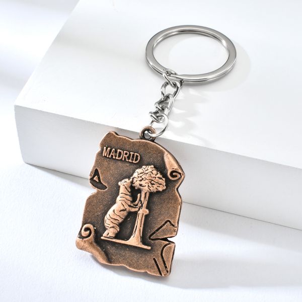 

vicney spain bear strawberry tree retro key chain antique copper symbols statue of madrid keychain for friend bag keyring gift, Silver