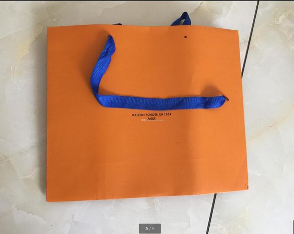 

2021 gift bag paper bag brand name paper bags gift bag with logo printed paper shopping bags, Black