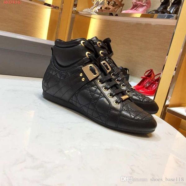 

new women fashion climbing original customization fashion sports shoes black and white color with dust bag