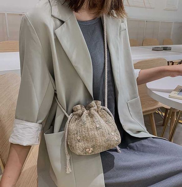 

woven bag women's bag 2020 fashionable lace all-match ins drawstring bucket shoulder slanting straw woven