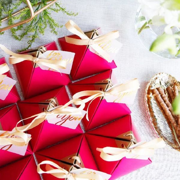 

50pcsrose red triangular pyramid sweet candy box wedding favors paper gift boxes e65b