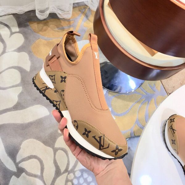 

2019 new arrival glod vnr runner neaker men trianer full knitted liver v n r neaker fa hion ock like track hoe 35 45