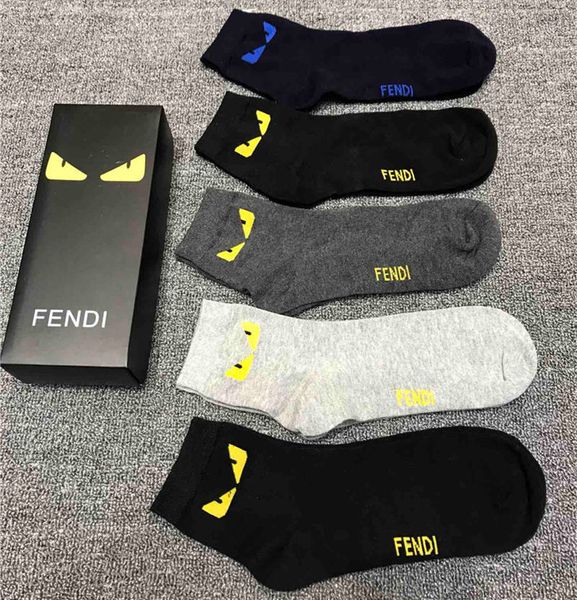 

Fashions Unisex Embroidered Sports Socks Autumn Winter Luxury Casual Socks Brand Design Mans Womans Cosy Socks Calcetines Hombre with Box