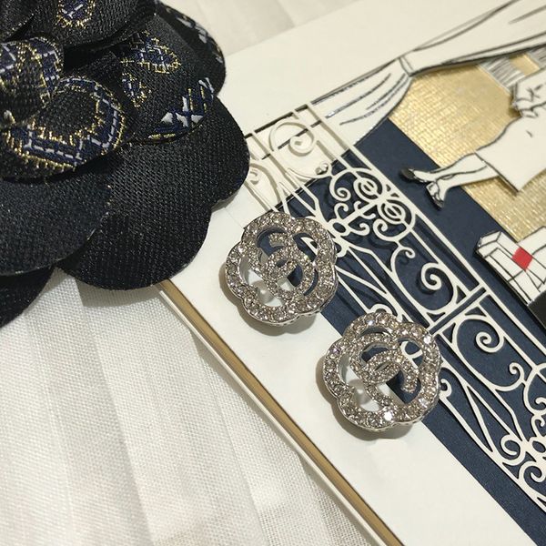 

c2069 hanliu trendy small simple temperament incense wind earrings high sense letters hollow out camellia ear stud, Golden;silver