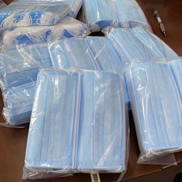 

50/100 pcs 3-ply anti-dust disposable salon earloop face mouth masks facial mask ce fda ce certification