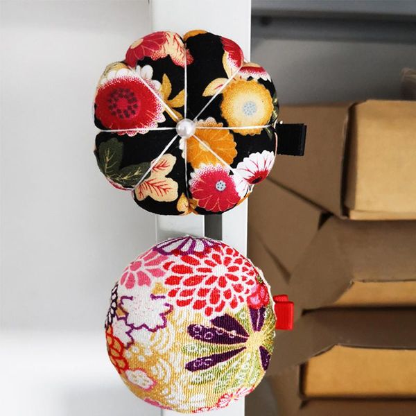 

multi-purpose floral wrist pin cushion special gift decorative sewing machine support wholesale hipping, Black
