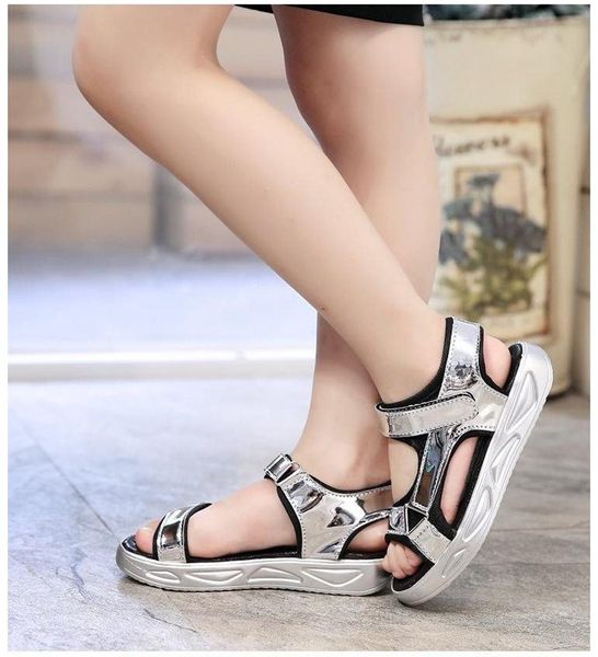 

korean version of the new girls sandals summer little girl soft bottom comfortable bright color fashion children princess beach, Black;red