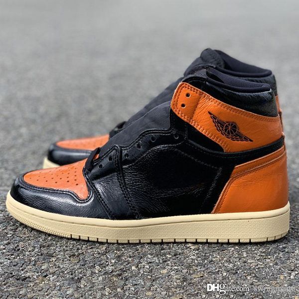 

authentic air high og 1 shattered backboard 3.0 black basketball shoes orange pale vanilla retro man 1s sports sneakers 555088-028