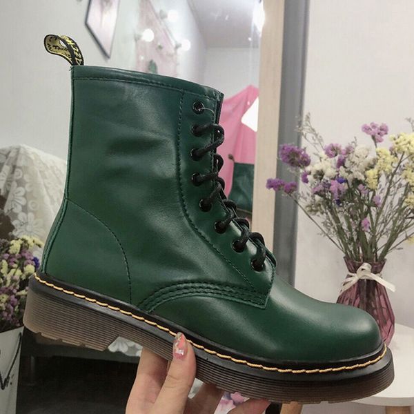 

martin bootsdr.martens female british wind 2019 autumn new retro flat single boots leisure korean version of the locomotive booties, Black