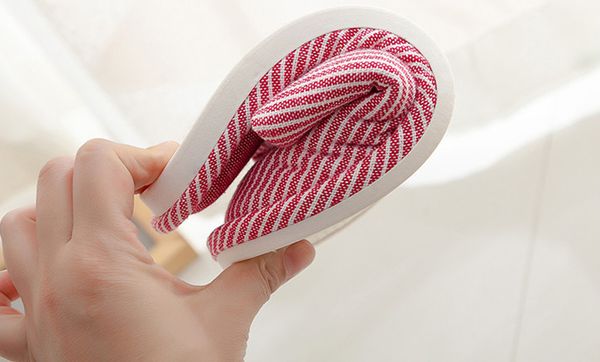 

n1746+$149 indoor slippers shoes pick right product id, send qc pics before shipping, double box, Black