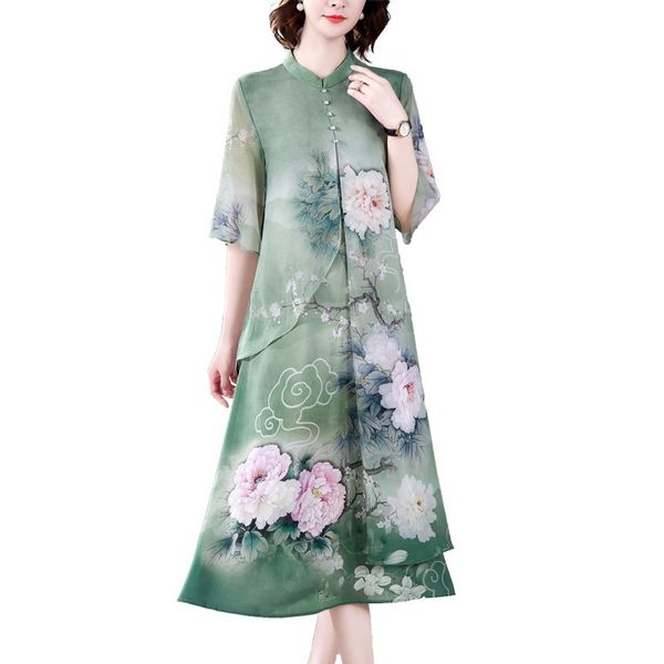 

plus size silk dress middle-aged and elderly 2020 spring and summer new collar retro middle sleeve mulberry silk long skirt, White