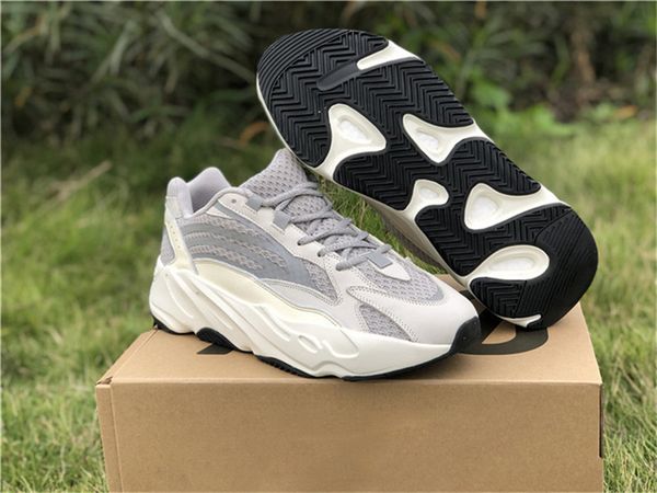 

2019 new authentic 700 v2 static kanye west man women outdoor shoes runner wave mauve triple white ef2829 sports sneakers with original box, White;red