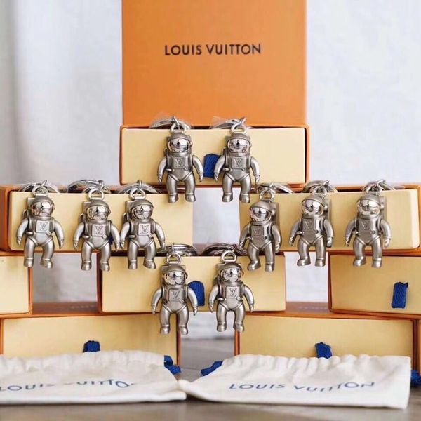 

новые брелки аксессуары дизайн одежды астронавт брелок мужчины и женщины металлическая марка автомобиля брелок подарочная упаковка коробки