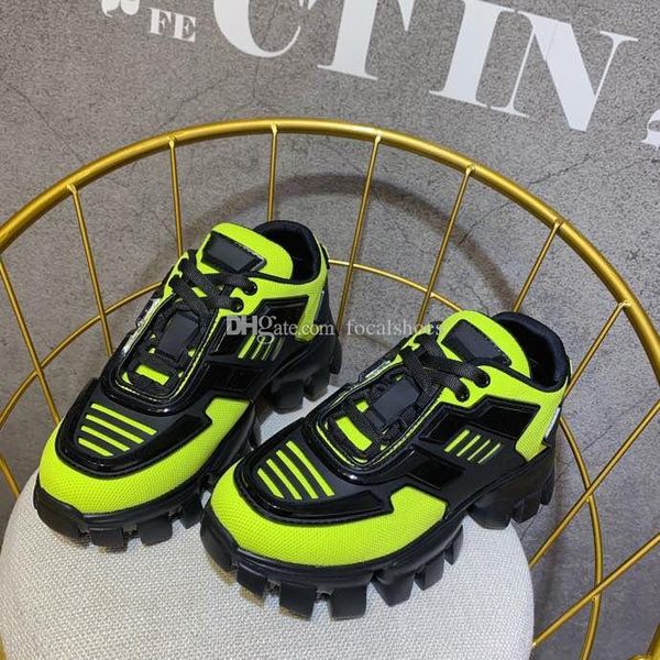 

designer cloudbust thunder men shoes in neon green knit fashion luxury women casual shoes 2020 triples luxe chaussures rubber sole sneakers, Black