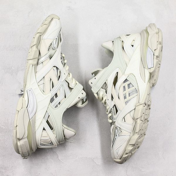 

TOP Version Track.2 Hollow Ciaga Luxury Paris Triple S Casual Shoes White Fashion Designer Luxe Mens Women Casual Clunky Sneakers