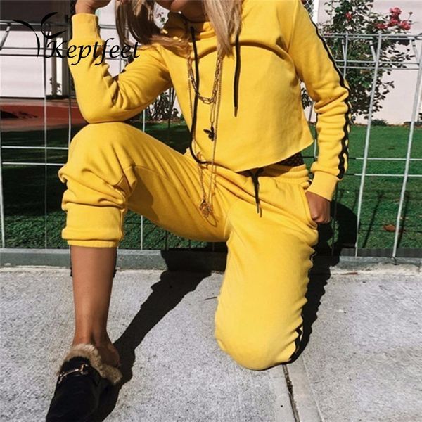 

2017 new thin 2 piece clothing running set women hooded yellow crop and pants suit ladies leisure two piece tracksuit, Black;blue