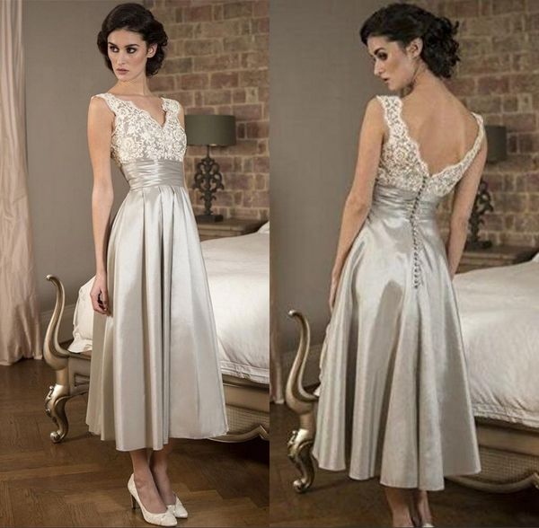 

2019 vintage mother of the bride dresses gorgeous sleeveless lace v neck a line tea length long evening prom party gowns, Black;red