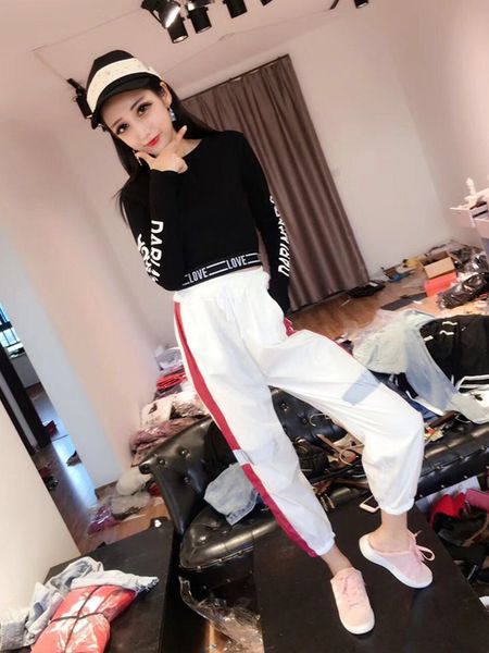 

early spring womens 2020 new fashion net red two-piece suit fashion slim long-sleeved t-shirt leggings, White