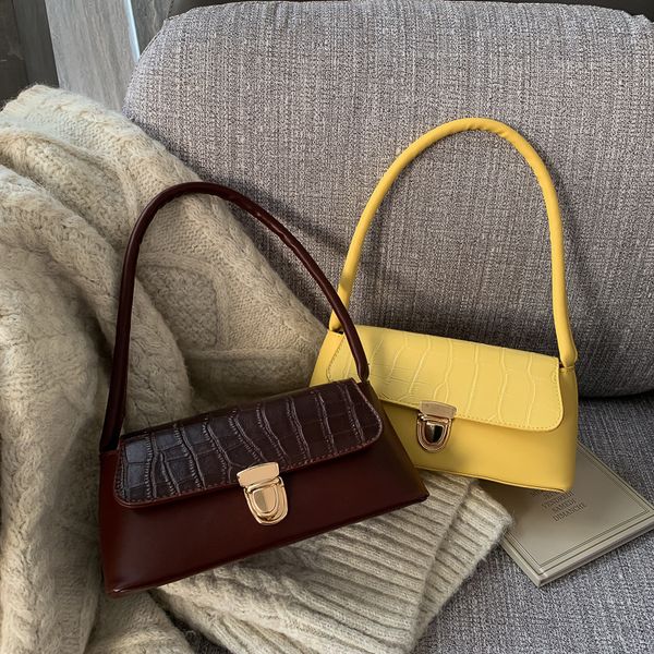 

net red senior sense french niche bag female 2020 new korean version of the wild shoulder bag armpit french