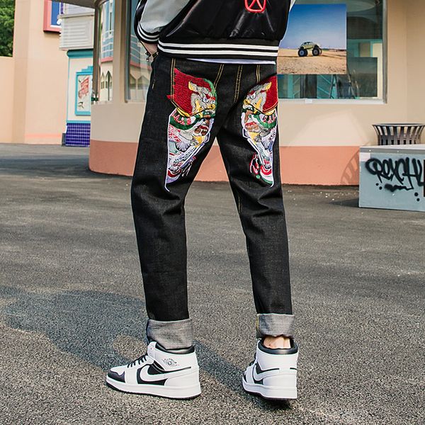 

guochao guitou embroidered jeans, fashionable jeans, spot, wholesale