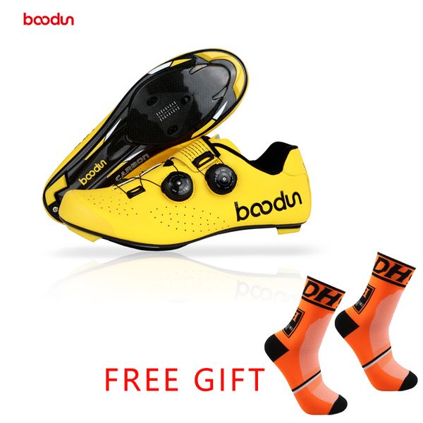

boodun 2019new style road cycling shoes carbon fiber men self-locking racing breathable ultralight professional bicycle sneakers, Black