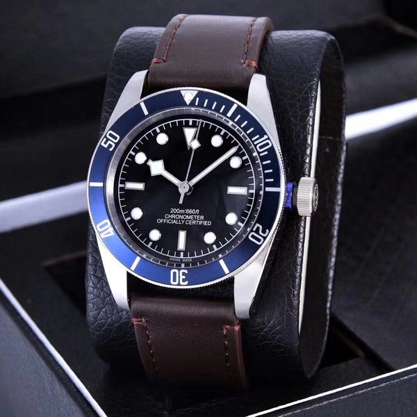 

2019 new heritage black bay automatic men's swiss brand watch stainless steel shell men's original buckle triple luxury watch, Slivery;brown