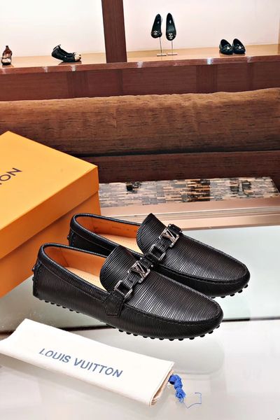 

2019 brands fashion style soft moccasins men loafers genuine leather shoes men flats driving shoes, Black
