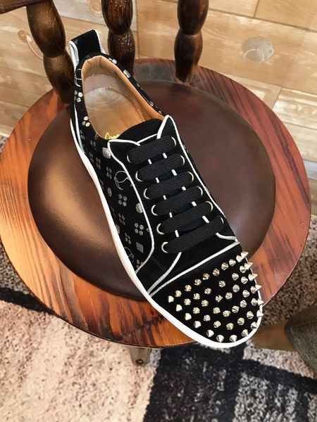 

2019 ТОП Дизайнерская ОБУВЬ Красный Ботинок с Низким Вырезом Замши шип Роскошные Туфли Для Мужчин и Женщин Обувь Партии Свадебные кристалл Кожаные Кроссовки