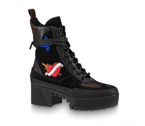 

world tour desert boots. women's boots platform boots spaceship ankle boots, 5cm with flamingo medallion martin boots heavy sole, Black