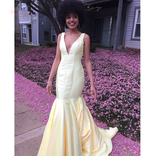 

2019 simple evening dresses mermaid v neck satin sweep train long prom gowns, Black;red