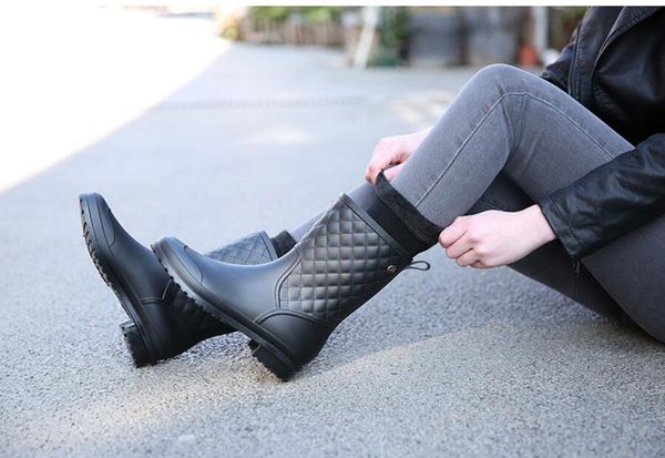 Heißer Verkauf-Neue Damenstiefel Mode Regen Damen wasserdichte Regenstiefel rutschfeste lange Wasserschuhe in der Röhre Erwachsener Wasserstiefel S Wom