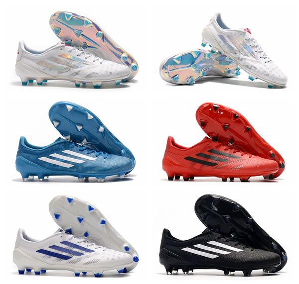 los zapatos de fútbol