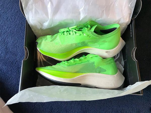 

2019 wholesale zoomx vaporfly next% running shoes outdoor women breathable casual jogging shoe mens designer sneakers sport trainers