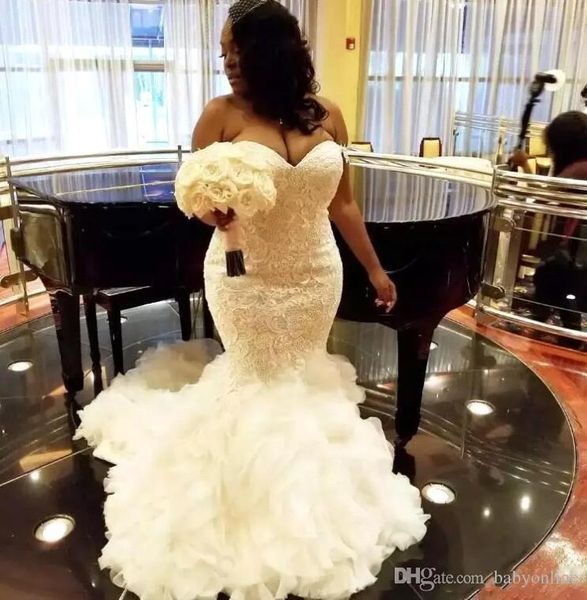 

Африканские Плюс Размер Свадебные Платья Милая Оборками Русалка Свадебное Плать