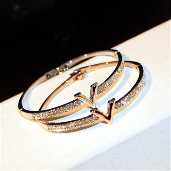 

luxury letter v кристалл браслеты для женщин 3 цвета pulseira feminina конструкции способа rhinestone манжета браслет ювелирных изделий пода, Black