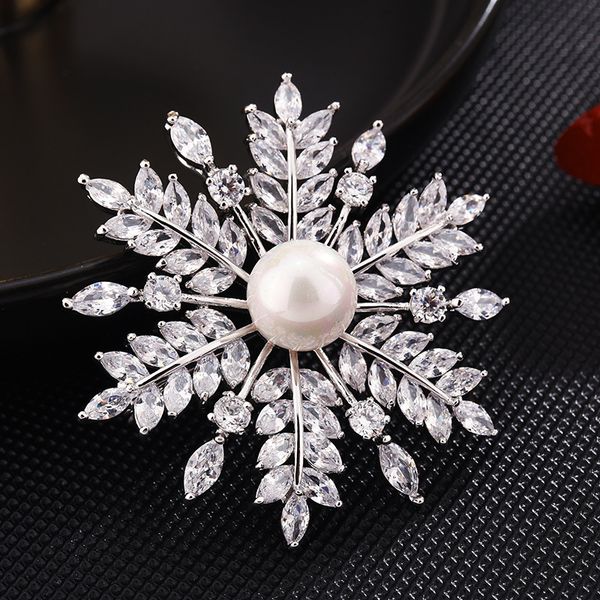 

bright leaf brooch corsage shine zircon leaves plants brooch pins women high-end dress pin for party, Gray