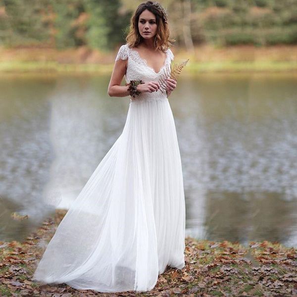 

boho tulle beach wedding dresses 2020 new design custom sweep train cap sleeve backless a-line lace bridal gowns vestidos de novia w610, White