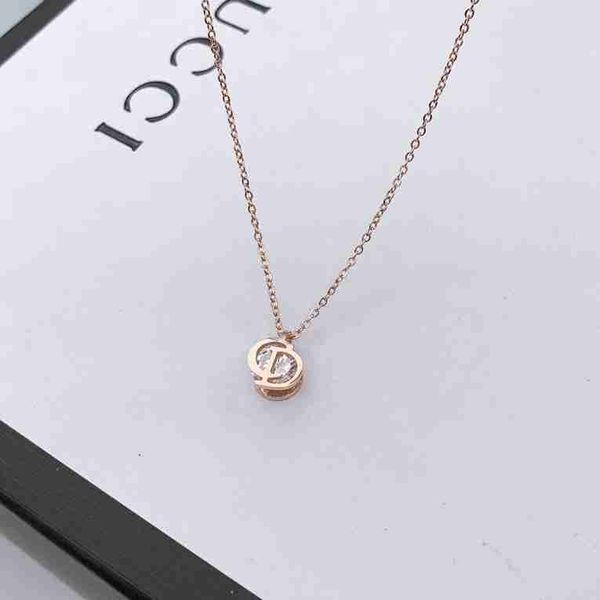 

Высокое качество Женщины Luxury 18K Gold Chain Мода письмо Design кулон ожерелье женщин розов