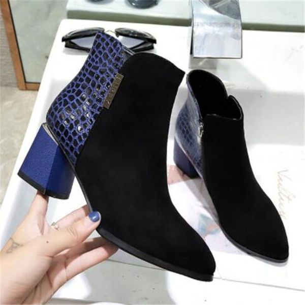 

new women boots comfortable breathable lightweight fashion models non-slip wear-resistant sneakers design casual women boots, Black