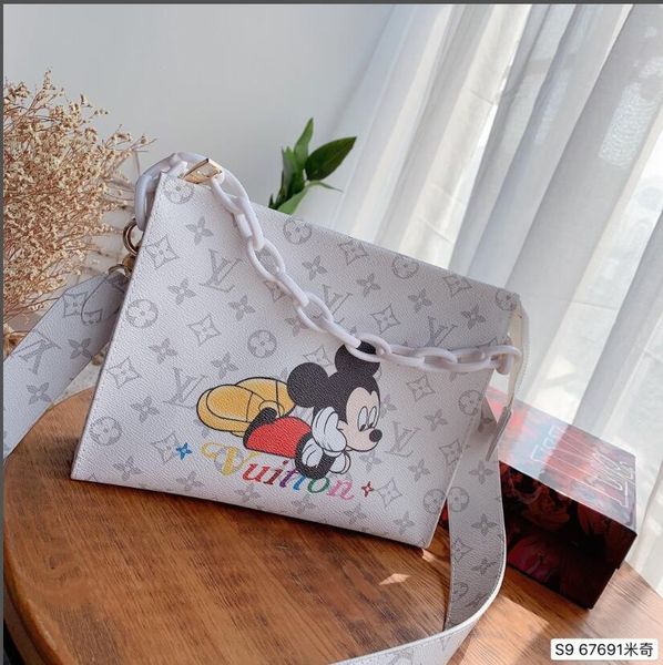 

new product 2020 fashion cartoon large capacity female messenger bag messenger bag wild lady shoulder bag backpack