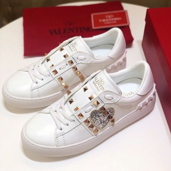 

skate shoes studded spikes bottom flats atmospheric casual skateboarding sneakers for women handsome black whiter size 5-10