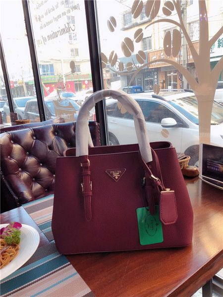 

luxury keychain prada totes designer backpacks women fashion brand handbags 2019 brand fashion luxury designer bags oline sale 78621, Blue;purple