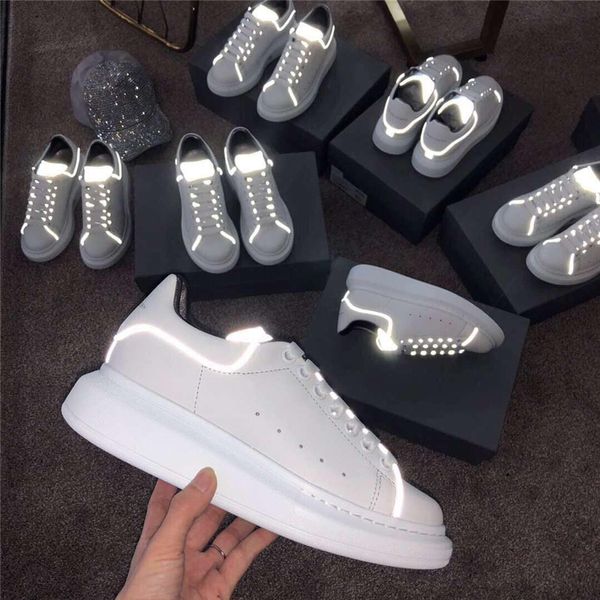 

New arrival men women fa hion luxury platform hoe flat ca ual lady walking ca ual neaker luminou fluore cent white hoe leather
